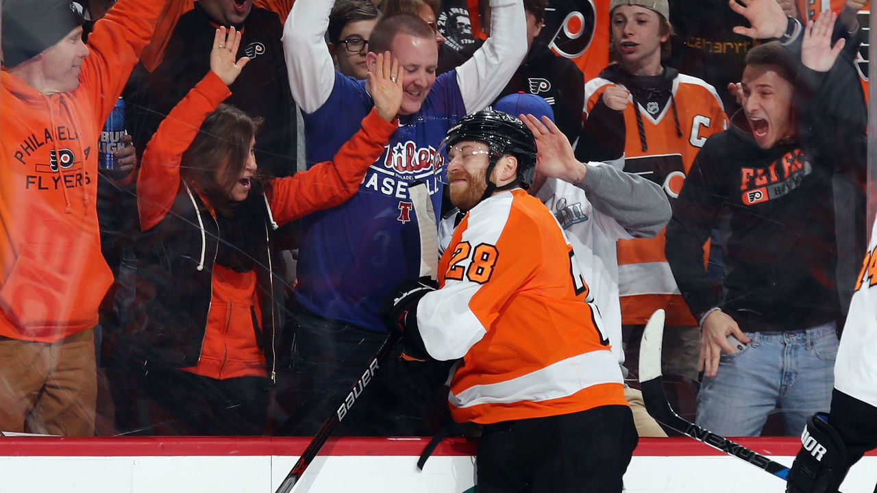 PHILADELPHIA, PA - APRIL 07: Claude Giroux #28 of the Philadelphia Flyers celebrates his goal at 17:59 of the second period against the New York Rangers at the Wells Fargo Center on April 7, 2018 in Philadelphia, Pennsylvania.