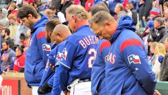 Texas Rangers honor Canadian junior hockey team involved in fatal bus crash