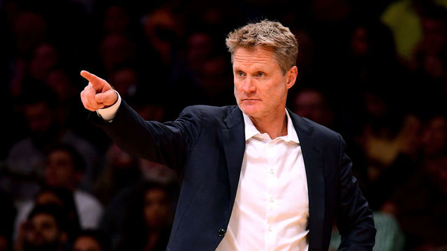 LOS ANGELES, CA - NOVEMBER 29: Steve Kerr of the Golden State Warriors directs his players during the first half against the Los Angeles Lakers at Staples Center on November 29, 2017 in Los Angeles, California.