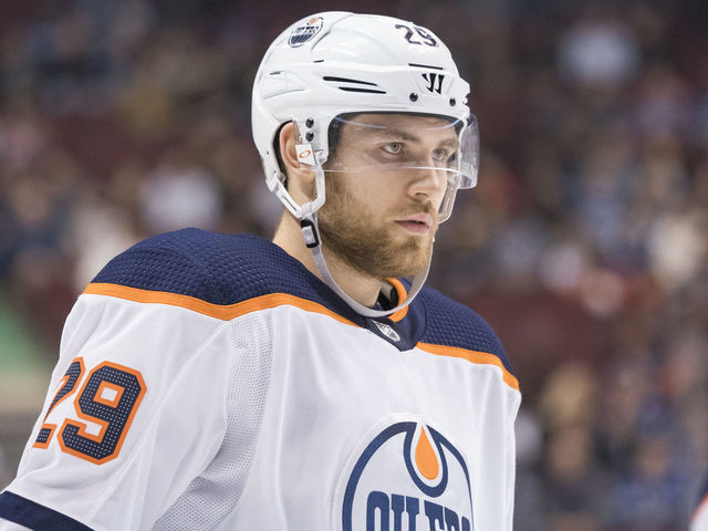 VANCOUVER, BC - MARCH 29: Leon Draisaitl #29 of the Edmonton Oilers in action against the Vancouver Canucks on March, 29, 2018 at Rogers Arena in Vancouver, British Columbia, Canada.