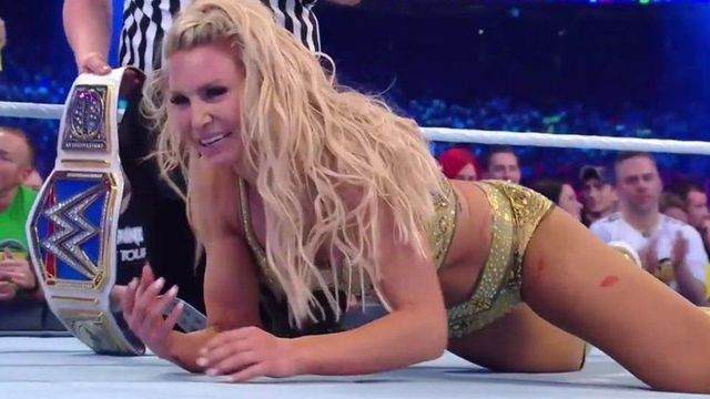 Charlotte ends Asuka's undefeated streak, retains title at WrestleMania 34