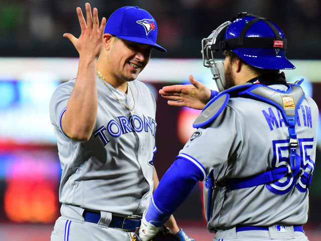 Osuna becomes youngest pitcher in MLB history to convert 100 saves