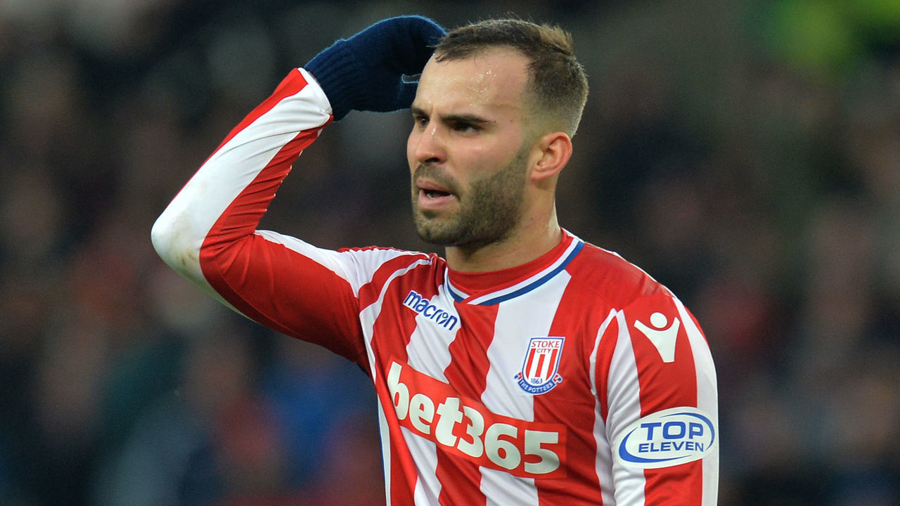 STOKE ON TRENT, ENGLAND - FEBRUARY 10: Jese of Stoke City argues with his team mates over who will take the penalty in the final moments of the game during the Premier League match between Stoke City and Brighton and Hove Albion at Bet365 Stadium on February 10, 2018 in Stoke on Trent, England.