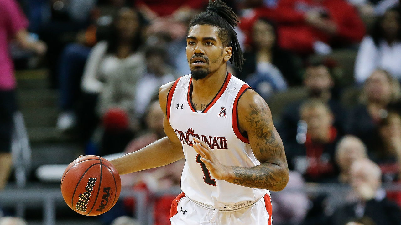HIGHLAND HEIGHTS, KY - FEBRUARY 25: Jacob Evans #1 of the Cincinnati Bearcats dribbles with the ball against the Tulsa Golden Hurricane at BB&T Arena on February 25, 2018 in Highland Heights, Kentucky.