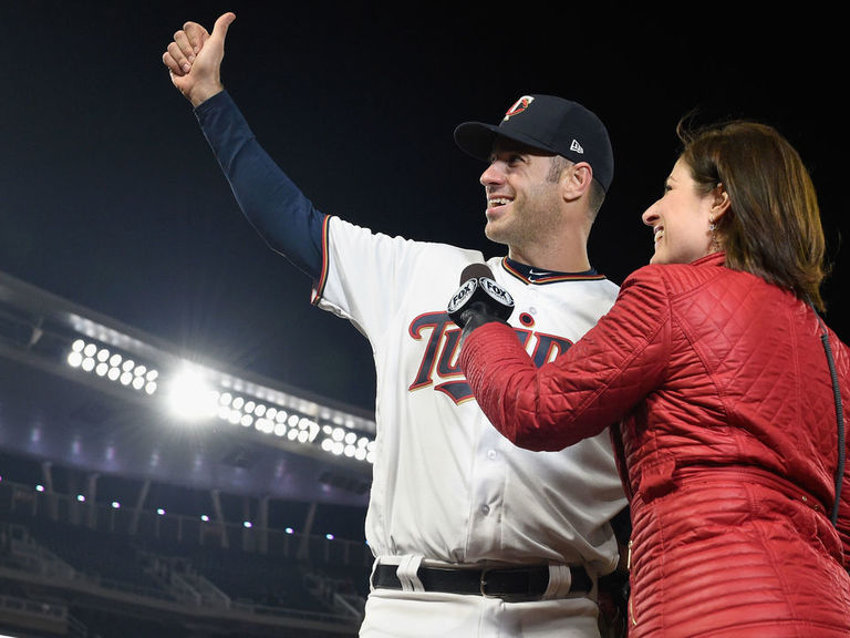 Twins' Joe Mauer reaches 2000 hits - Twinkie Town