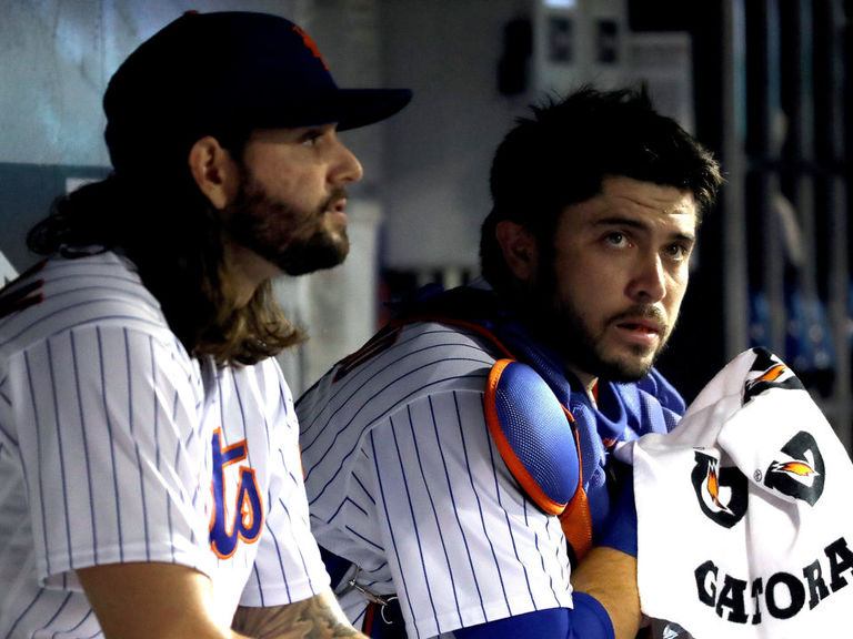 Mets' d'Arnaud to undergo season-ending Tommy John surgery ...