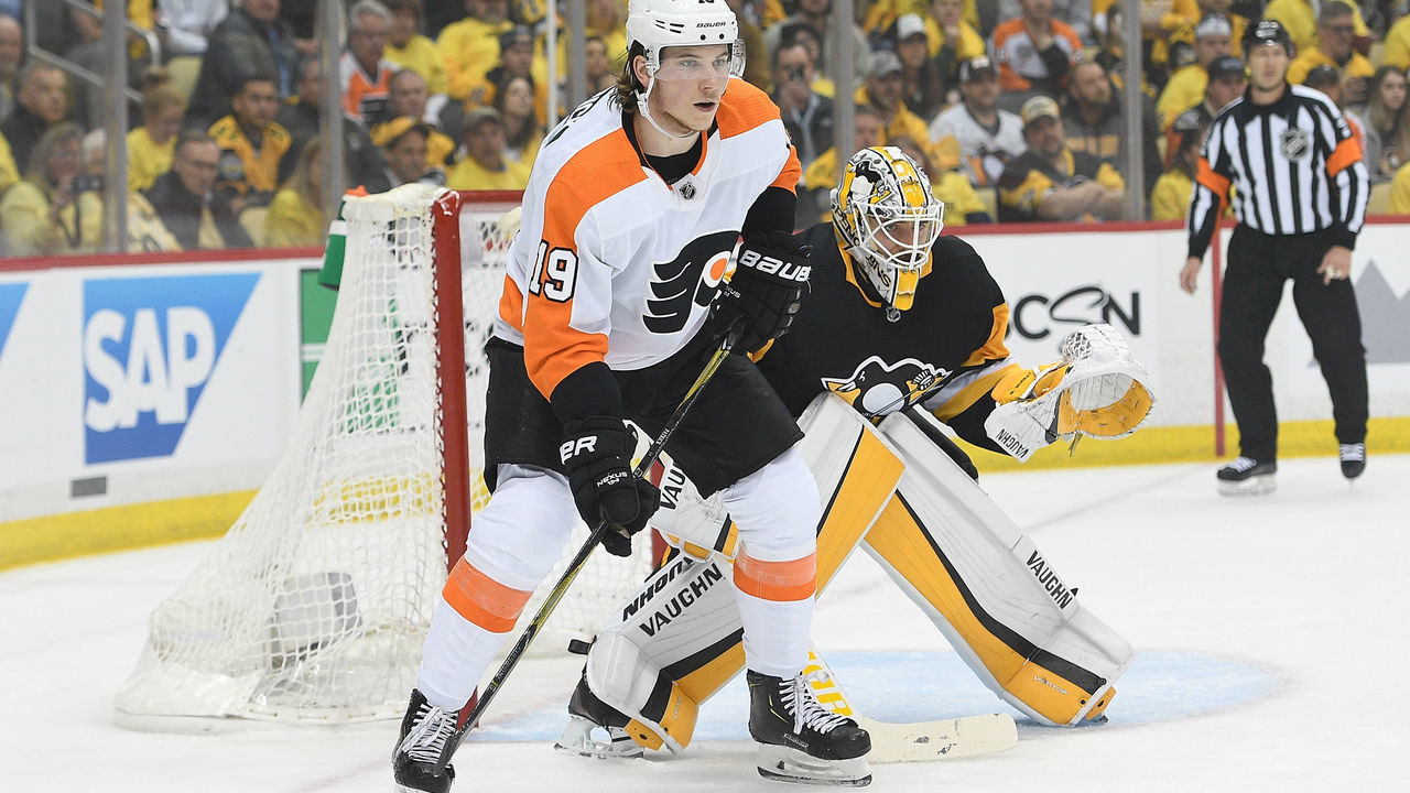 PITTSBURGH, PA - APRIL 11: Nolan Patrick #19 of the Philadelphia Flyers sets up in front of Matt Murray #30 of the Pittsburgh Penguins during the first period in Game One of the Eastern Conference First Round during the 2018 NHL Stanley Cup Playoffs at PPG PAINTS Arena on April 11, 2018 in Pittsburgh, Pennsylvania. *** Local Caption *** Nolan Patrick; Matt Murray