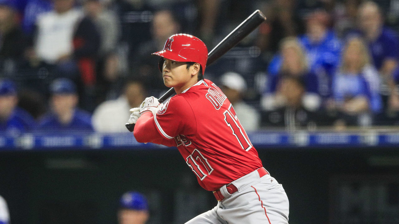 KANSAS CITY, MO - APRIL 13: Shohei Ohtani #17 of the Los Angeles Angels gets a base hit in the eighth inning against the Kansas City Royals at Kauffman Stadium on April 13, 2018 in Kansas City, Missouri.