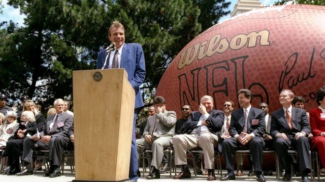 18 Apr 1995: General view of San Francisco 49ers quarterback Joe Montana''s retirement ceremony. Mandatory Credit: Otto Greule /Allsport