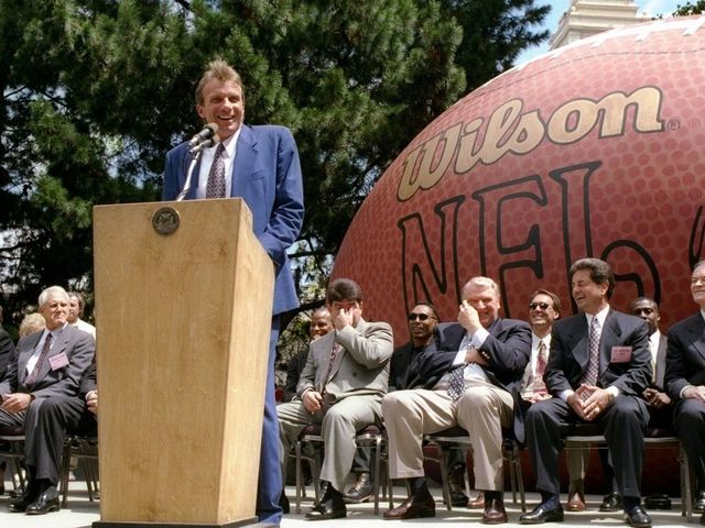 18 Apr 1995: General view of San Francisco 49ers quarterback Joe Montana''s retirement ceremony. Mandatory Credit: Otto Greule /Allsport