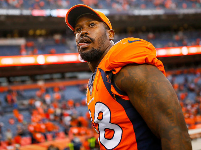 Denver Broncos: Should Von Miller's No. 58 jersey be retired?