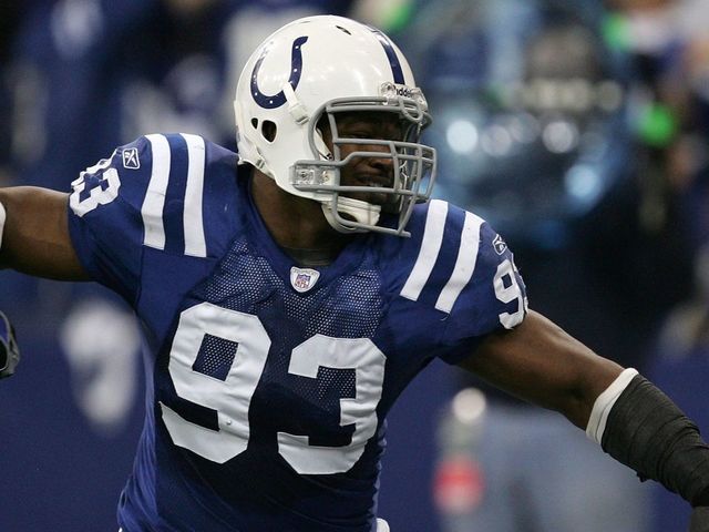 Freeney, 7-time Pro Bowler, retires as member of Colts