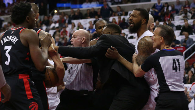 Wizards' Morris fined $25K for making contact with official