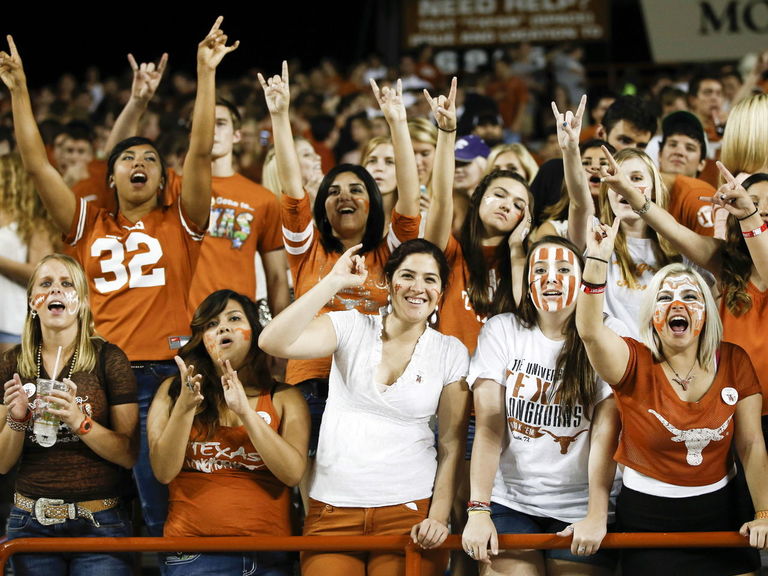 District Judge Harley Clark, inventor of 'Hook 'Em, Horns' hand sign