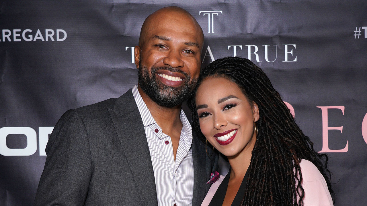 WEST HOLLYWOOD, CA - FEBRUARY 15: Derek Fisher (L) and Gloria Govan attend Regard Magazine 2018 NBA All-Star Pre-Party hosted by Derek Fisher at Soho House on February 15, 2018 in West Hollywood, California.