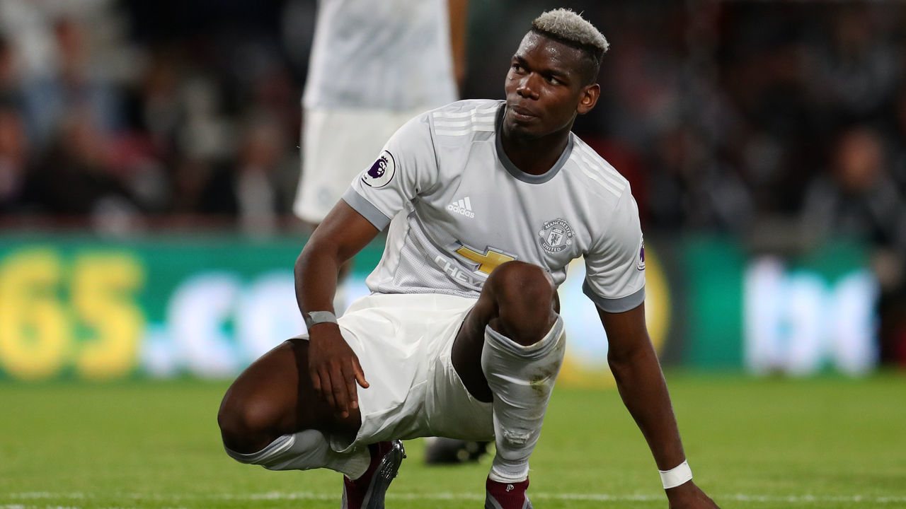 BOURNEMOUTH, ENGLAND - APRIL 18: Paul Pogba of Manchester United during the Premier League match between AFC Bournemouth and Manchester United at Vitality Stadium on April 18, 2018 in Bournemouth, England.