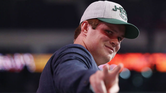 ARLINGTON, TX - APRIL 26: Sam Darnold of USC gestures after being picked #3 overall by the New York Jets during the first round of the 2018 NFL Draft at AT&T Stadium on April 26, 2018 in Arlington, Texas.