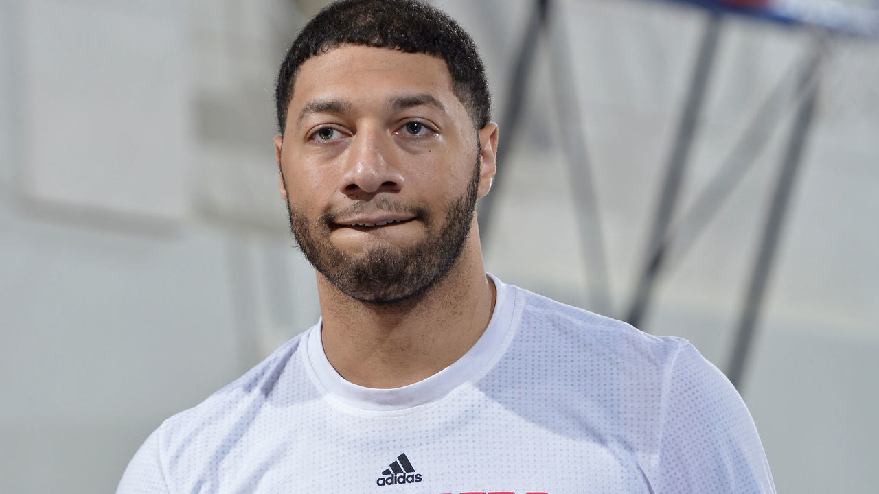 ORLANDO, FL - JULY 7: Royce White #3 of the Los Angeles Clippers warms up before the game against the Oklahoma City Thunder during the Orlando Summer League on July 7, 2015 at Amway Center in Orlando, Florida. Mandatory Copyright Notice: Copyright 2015 NBAE