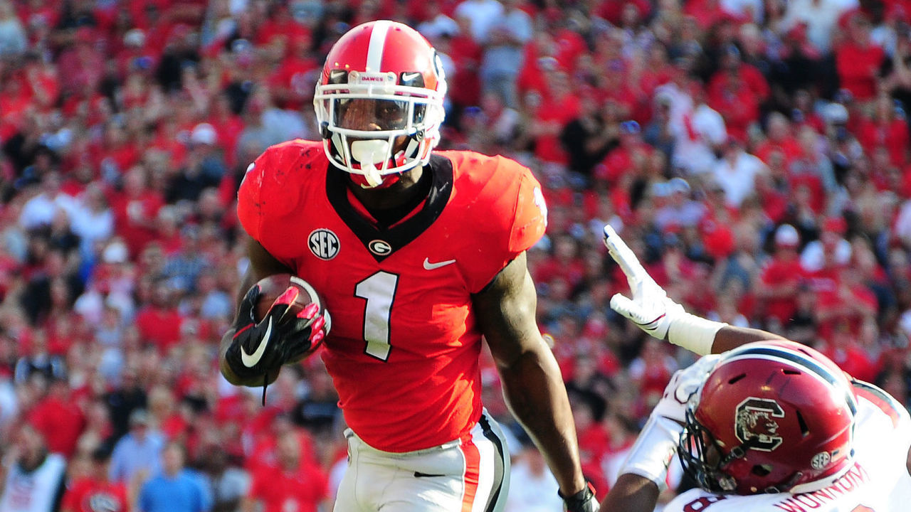 ATHENS, GA - NOVEMBER 4: Sony Michel #1 of the Georgia Bulldogs scores on a first quarter carry against the South Carolina Gamecocks at Sanford Stadium on November 4, 2017 in Athens, Georgia.