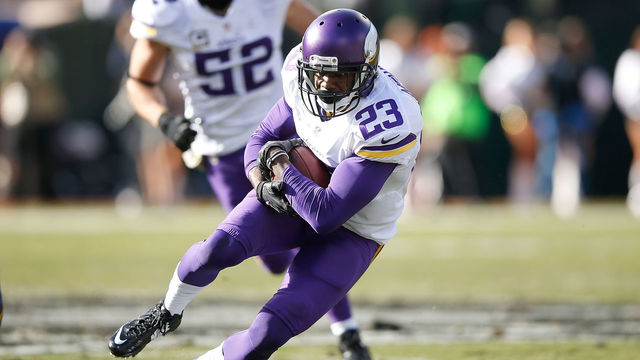 OAKLAND, CA - NOVEMBER 15: Cornerback Terence Newman #23 of the Minnesota Vikings gains against the Oakland Raiders in the first quarter at O.co Coliseum on November 15, 2015 in Oakland, California.