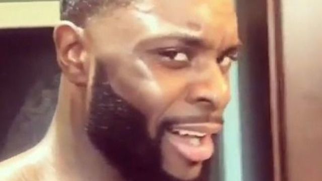 Watch: Lance knows he looks very good today