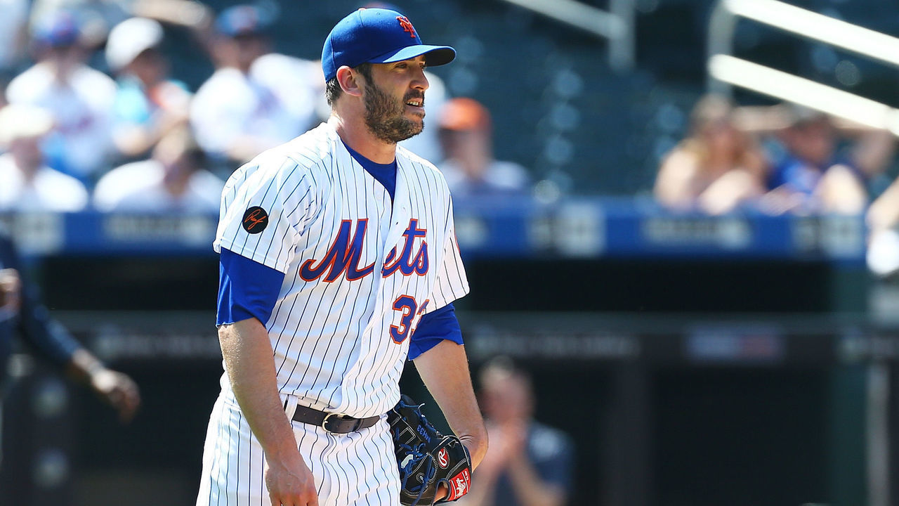 NEW YORK, NY - MAY 03: Matt Harvey #33 of the New York Mets looks on after giving up a 3-run home run to Ozzie Albies #1 of the Atlanta Braves in the seventh inning at Citi Field on May 3, 2018 in the Flushing neighborhood of the Queens borough of New York City.