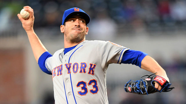 ATLANTA, GA - APRIL 19: Matt Harvey #33 of the New York Mets throws a second-inning pitch against the Atlanta Braves at SunTrust Park on April 19, 2018 in Atlanta, Georgia.