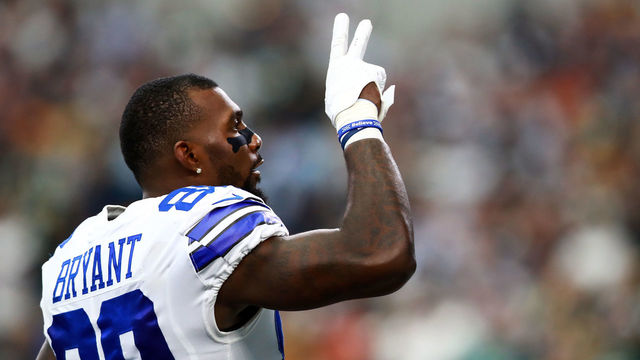 ARLINGTON, TX - OCTOBER 08: Dez Bryant #88 of the Dallas Cowboys prepares to take on the Green Bay Packers at AT&T Stadium on October 8, 2017 in Arlington, Texas.