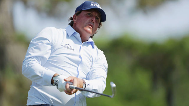 PONTE VEDRA BEACH, FL - MAY 10: Phil Mickelson of the United States plays his shot from the ninth tee during the first round of THE PLAYERS Championship on the Stadium Course at TPC Sawgrass on May 10, 2018 in Ponte Vedra Beach, Florida.