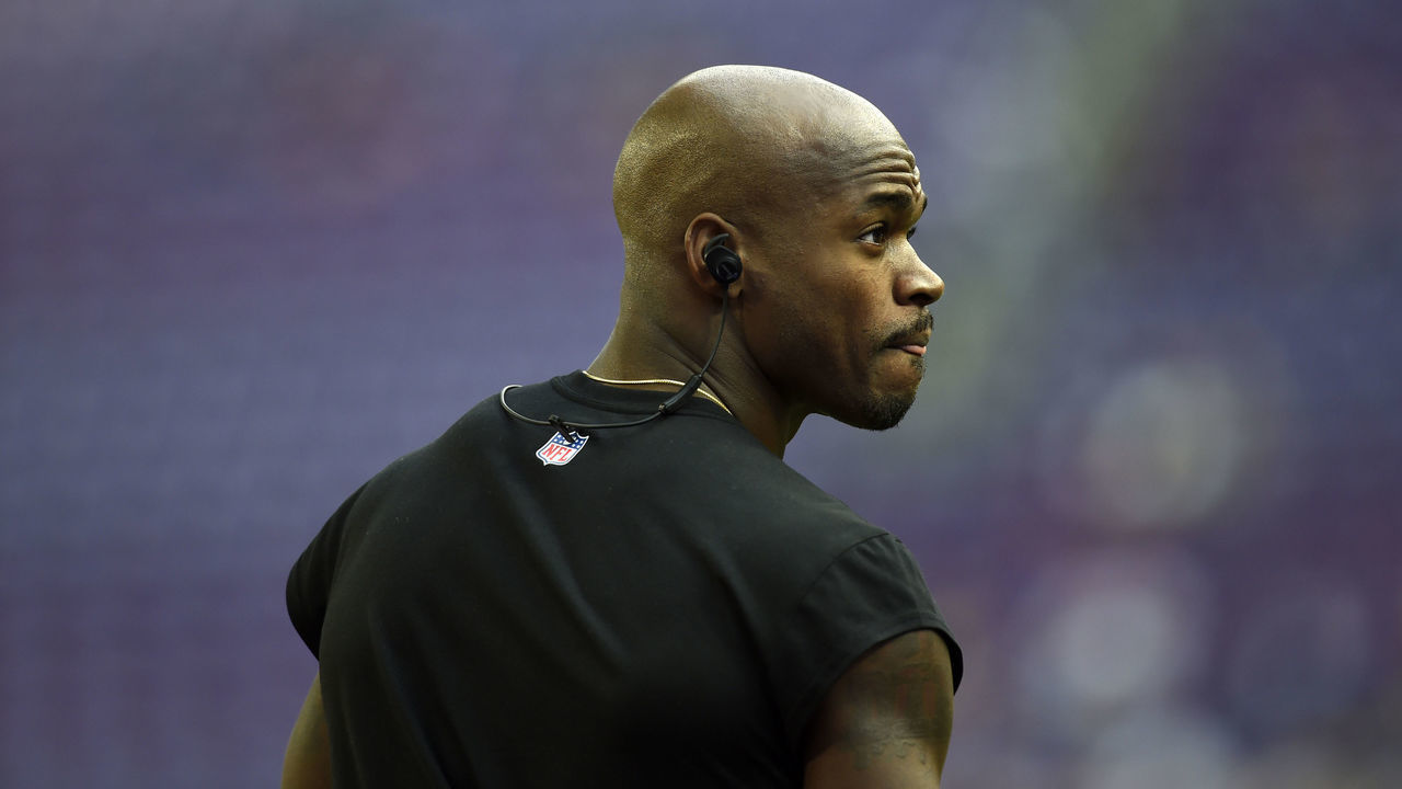 MINNEAPOLIS, MN - SEPTEMBER 11: Adrian Peterson #28 of the New Orleans Saints warms up before the game against the Minnesota Vikings on September 11, 2017 at U.S. Bank Stadium in Minneapolis, Minnesota. Peterson returns to Minnesota for the first time since joining the Saints this offseason.