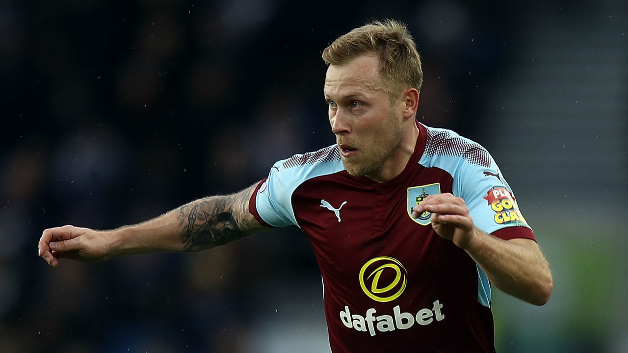 BRIGHTON, ENGLAND - DECEMBER 16: Scott Arfield of Burnley in action during the Premier League match between Brighton and Hove Albion and Burnley at Amex Stadium on December 16, 2017 in Brighton, England.