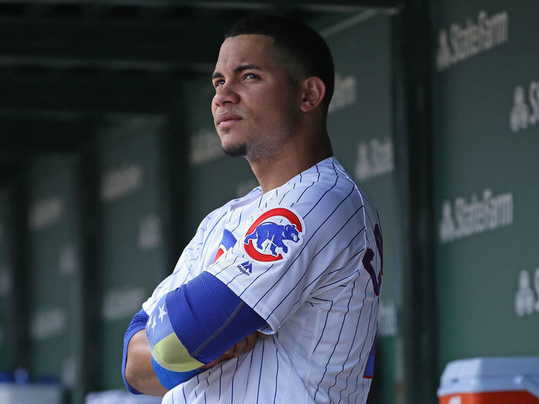 MLB plays uniform police with Willson Contreras' Venezuelan flag