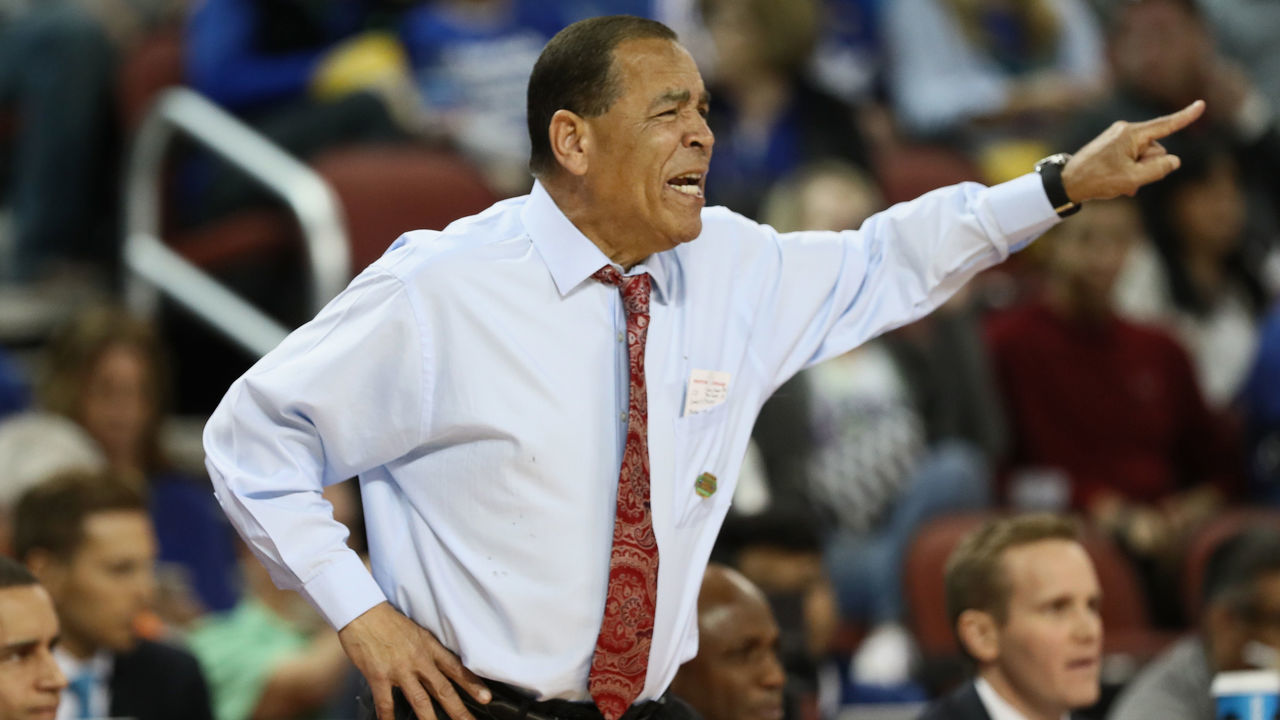 WICHITA, KS - MARCH 17: Head coach Kelvin Sampson of the Houston Cougars reacts as they take on the Michigan Wolverines in the first half during the second round of the 2018 NCAA Men's Basketball Tournament at INTRUST Bank Arena on March 17, 2018 in Wichita, Kansas.