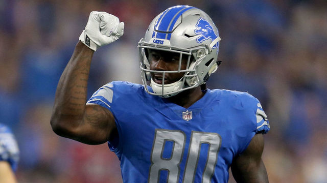 DETROIT, MI - SEPTEMBER 24: Michael Roberts #80 of the Detroit Lions celebrates a field goal by Matt Prater #5 of the Detroit Lions during the second quarter at Ford Field on September 24, 2017 in Detroit, Michigan.