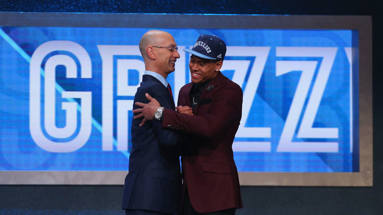 NEW YORK, NY - JUNE 23: Wade Baldwin IV shakes hands with Commissioner Adam Silver after being drafted 17th overall by the Memphis Grizzlies in the first round of the 2016 NBA Draft at the Barclays Center on June 23, 2016 in the Brooklyn borough of New York City.