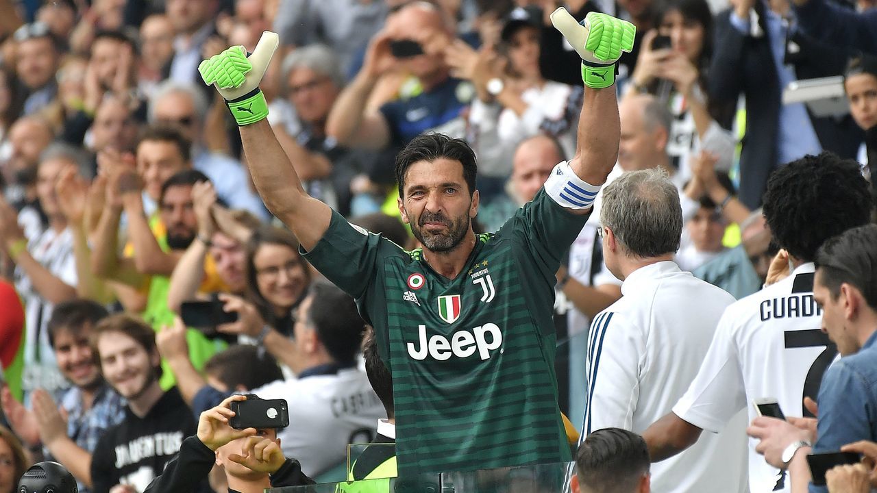 Juventus' goalkeeper from Italy Gianluigi Buffon reacts as he leaves the pitch for his last game with Juventus team during the Italian Serie A football match Juventus versus Verona, on May 19, 2018 at the Allianz Stadium in Turin. - Italy great Gianluigi Buffon takes his final bow in goal for Juventus today at the end of a 17-year stint with the Serie A champions.