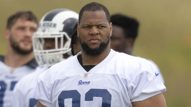 Rams' Suh pokes fun at Dolphins after McCaffrey TD