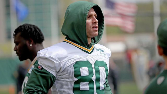 Faces in new places: 1st look at NFLers in new colors