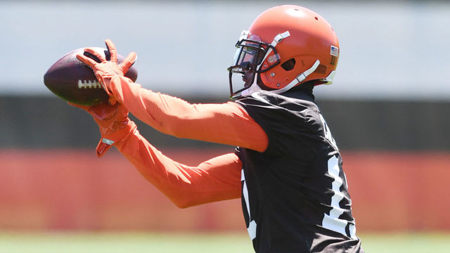 Report: Browns' Callaway had bullets, gun part in car during drug citation