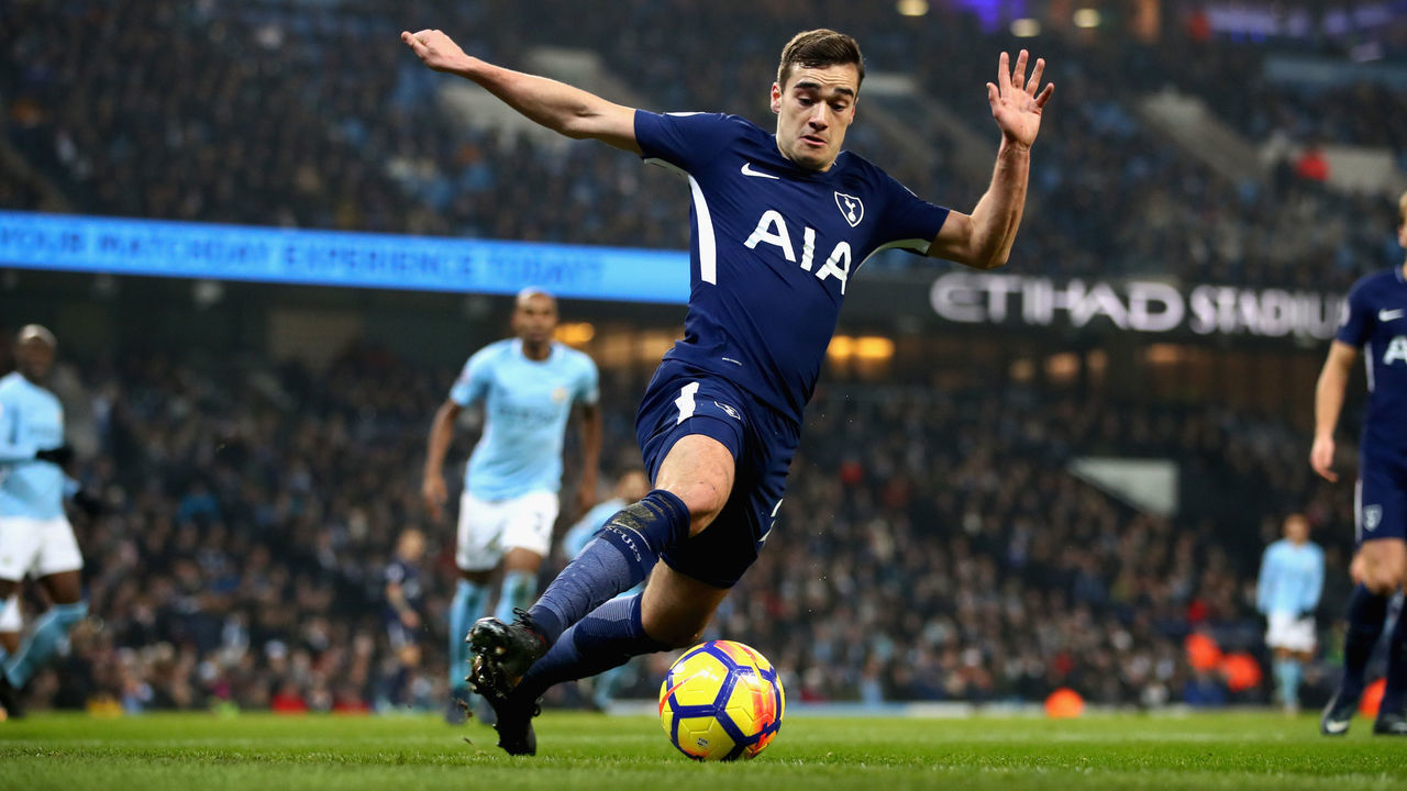 MANCHESTER, ENGLAND - DECEMBER 16: Harry Winks of Tottenham Hotspur runs with the ball during the Premier League match between Manchester City and Tottenham Hotspur at Etihad Stadium on December 16, 2017 in Manchester, England.