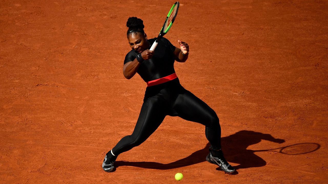 Serena Williams of the US plays a forehand return to Czech Republic's Kristyna Pliskova during their women's singles first round match on day three of The Roland Garros 2018 French Open tennis tournament in Paris on May 29, 2018.