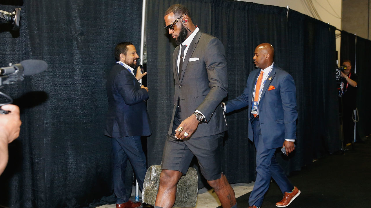 OAKLAND, CA - MAY 31: LeBron James #23 of the Cleveland Cavaliers arrives for Game 1 of the 2018 NBA Finals at ORACLE Arena on May 31, 2018 in Oakland, California.