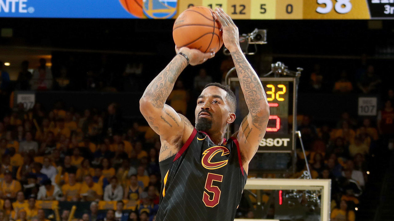 OAKLAND, CA - MAY 31: JR Smith #5 of the Cleveland Cavaliers shoots the ball against the Golden State Warriors in Game One of the 2018 NBA Finals on May 31, 2018 at ORACLE Arena in Oakland, California. NOTE TO USER: User expressly acknowledges and agrees that, by downloading and or using this photograph, user is consenting to the terms and conditions of Getty Images License Agreement. Mandatory Copyright Notice: Copyright 2018 NBAE