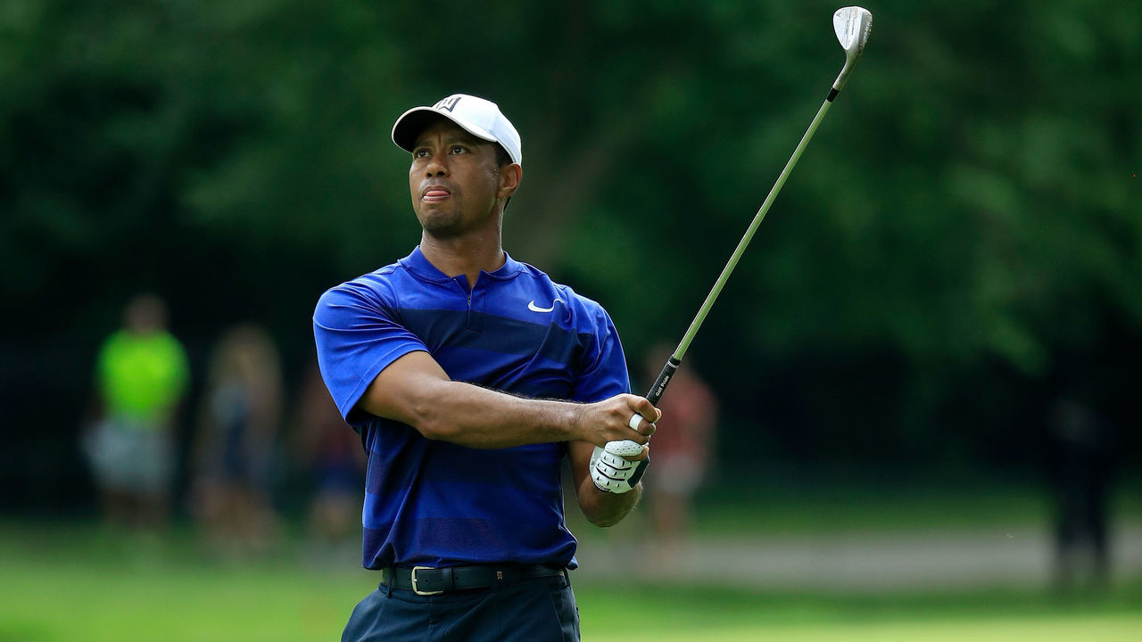 DUBLIN, OH - JUNE 01: Tiger Woods of the United States watches his second shot on the second hole during the second round of The Memorial Tournament Presented by Nationwide at Muirfield Village Golf Club on June 1, 2018 in Dublin, Ohio.