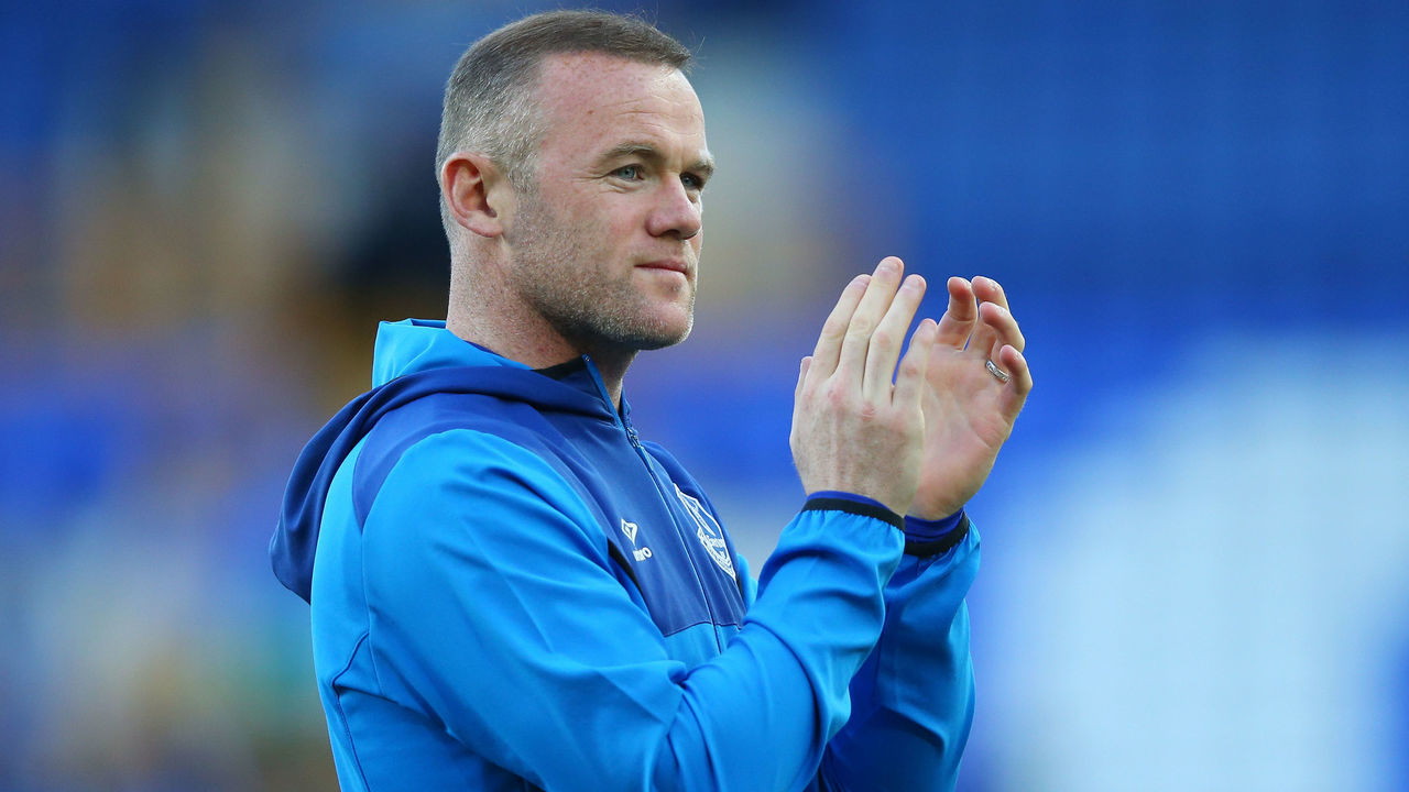 LIVERPOOL, ENGLAND - MAY 05: Wayne Rooney of Everton shows appreciation to the fans during the lap of honour after the Premier League match between Everton and Southampton at Goodison Park on May 5, 2018 in Liverpool, England.