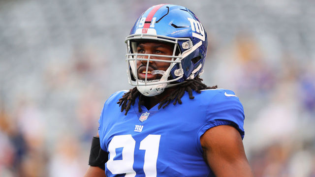 EAST RUTHERFORD, NJ - AUGUST 11: New York Giants defensive end Avery Moss (91) prior to the Preseason National Football League game between the New York Giants and the Pittsburgh Steelers on August 11, 2017, at Met Life Stadium in East Rutherford, NJ.