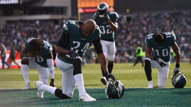 PHILADELPHIA, PA - NOVEMBER 26: Philadelphia Eagles defensive back Corey Graham (24) takes a knee during a NFL football game between the Chicago Bears and the Philadelphia Eagles on November 26, 2017 at Lincoln Financial Field in Philadelphia, PA. Eagles won 31-3.