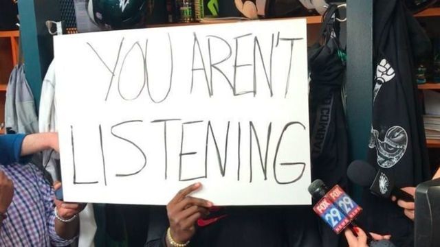 Eagles' Jenkins responds to White House, critics with signs on social injustice