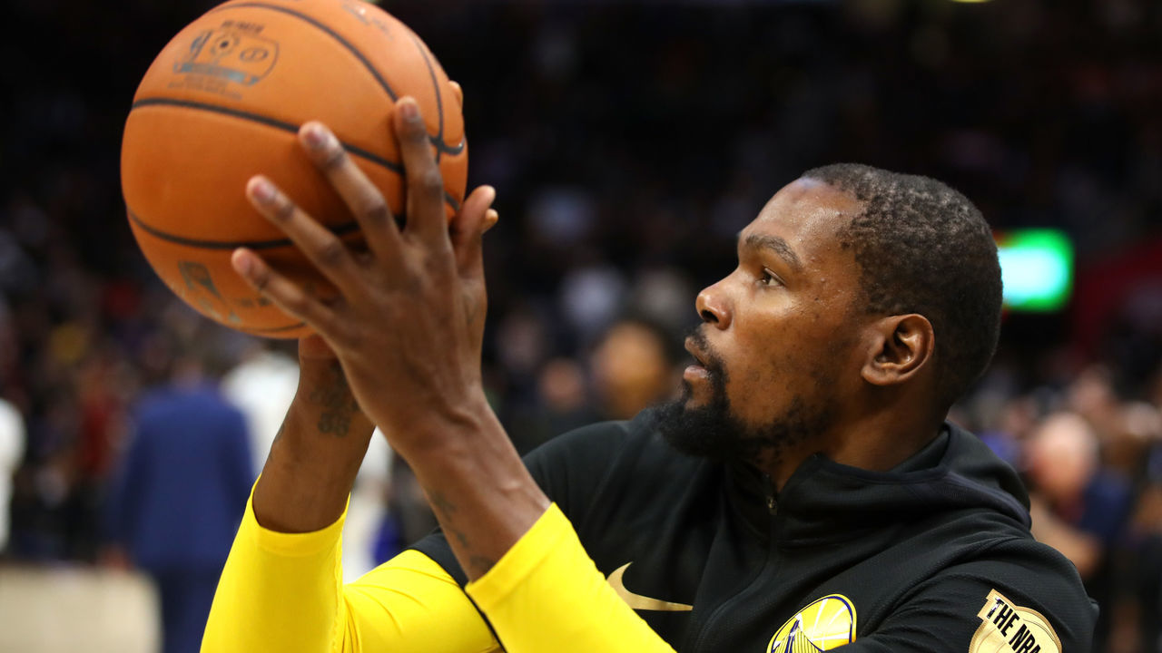 CLEVELAND, OH - JUNE 06: Kevin Durant #35 of the Golden State Warriors warms up prior to Game Three of the 2018 NBA Finals against the Cleveland Cavaliers at Quicken Loans Arena on June 6, 2018 in Cleveland, Ohio.