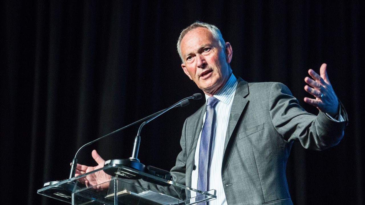 Richard Scudamore, executive chairman of the English Premier League, speaks at a football social development conference in Hong Kong on July 20, 2017. Scudamore is in town as four teams from the EPL take care in the Premier League Asia Trophy pre-season event from July 19 to 22. / AFP PHOTO / ISAAC LAWRENCE
